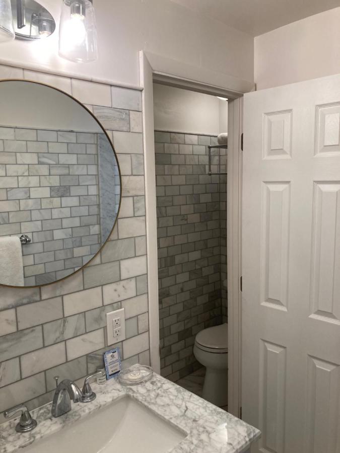 Pineapple House, Cozy Garden Apartment, Center! Marble-tiled Bathroom! Free Parking! Appartement *