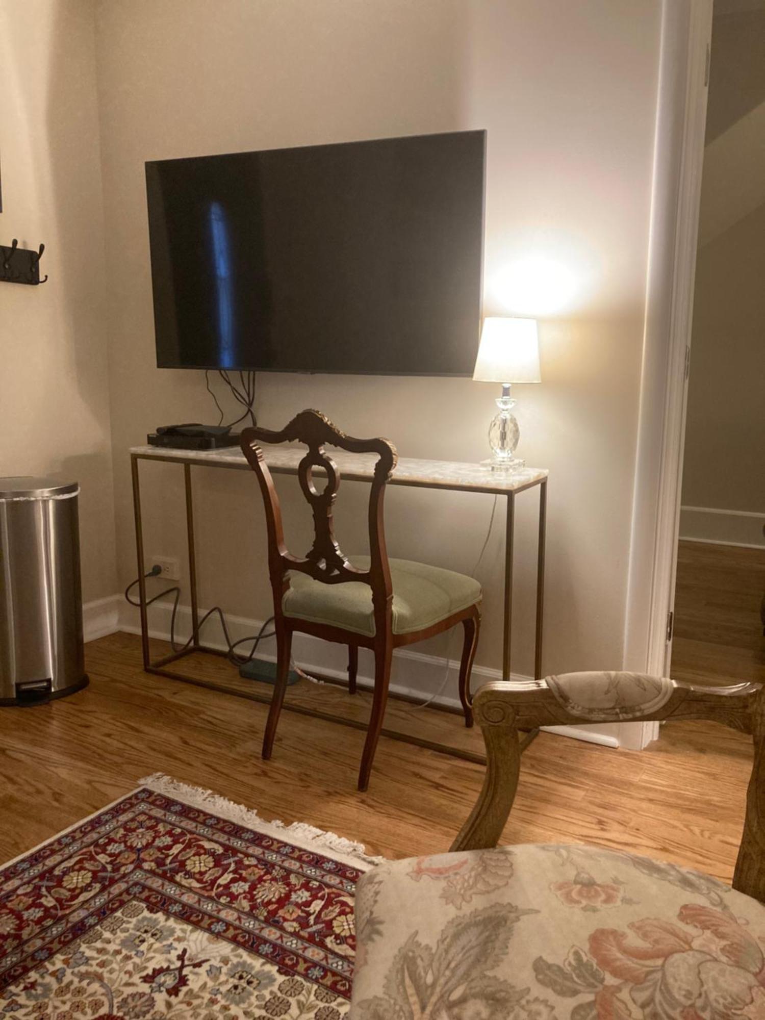 Appartement Pineapple House, Cozy Garden Apartment, Center! Marble-tiled Bathroom! Free Parking! DEN